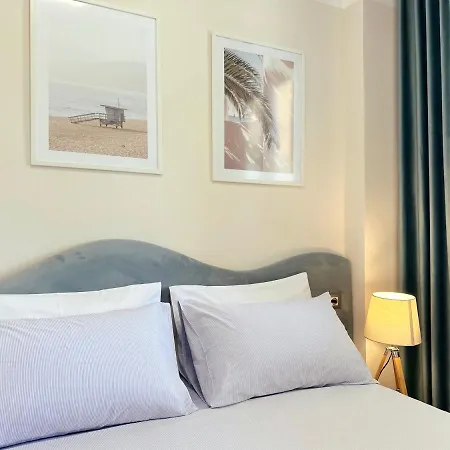 Appartement 13 Eur For Monthly - By The Sea - Hbs