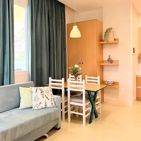 Appartement 13 Eur For Monthly - By The Sea - Hbs