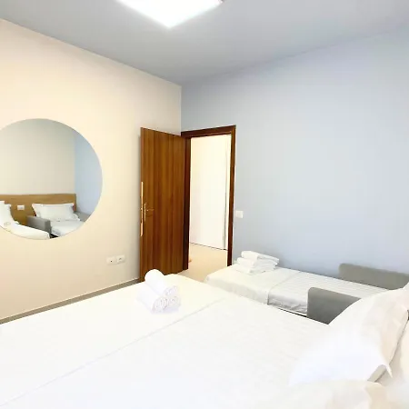 Appartement 13 Eur For Monthly - By The Sea - Hbs Golem (Tirana)