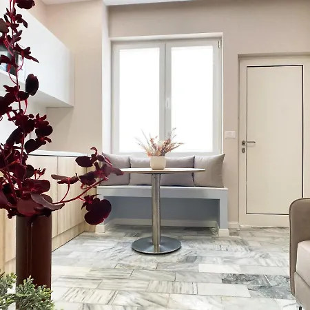 13 Eur For Monthly - By The Sea - Hbs Appartement Golem (Tirana)